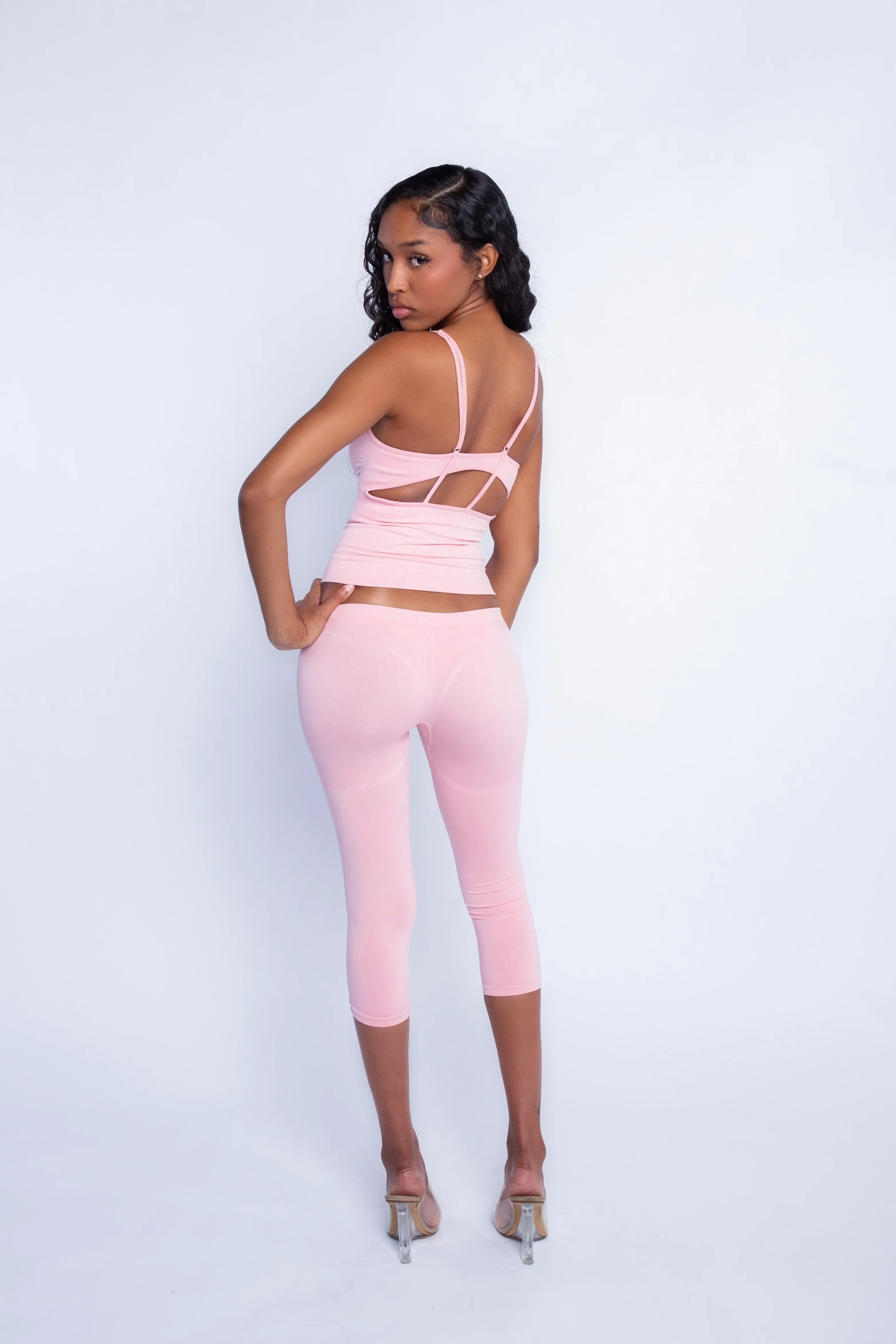 Seamless LowRise Capris (Pink) - Image 3
