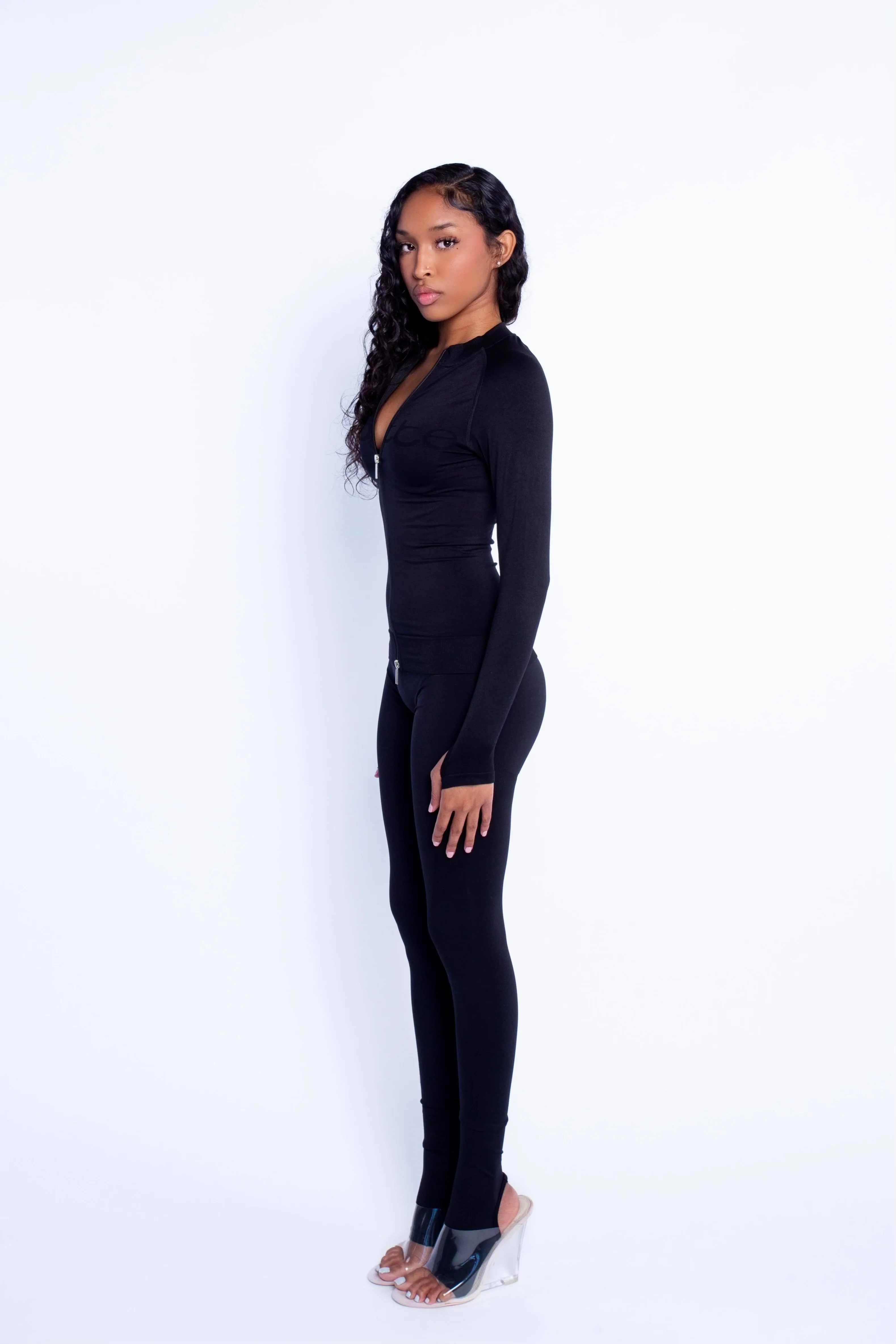 Seamless LowRise Legging (Black) - Image 6